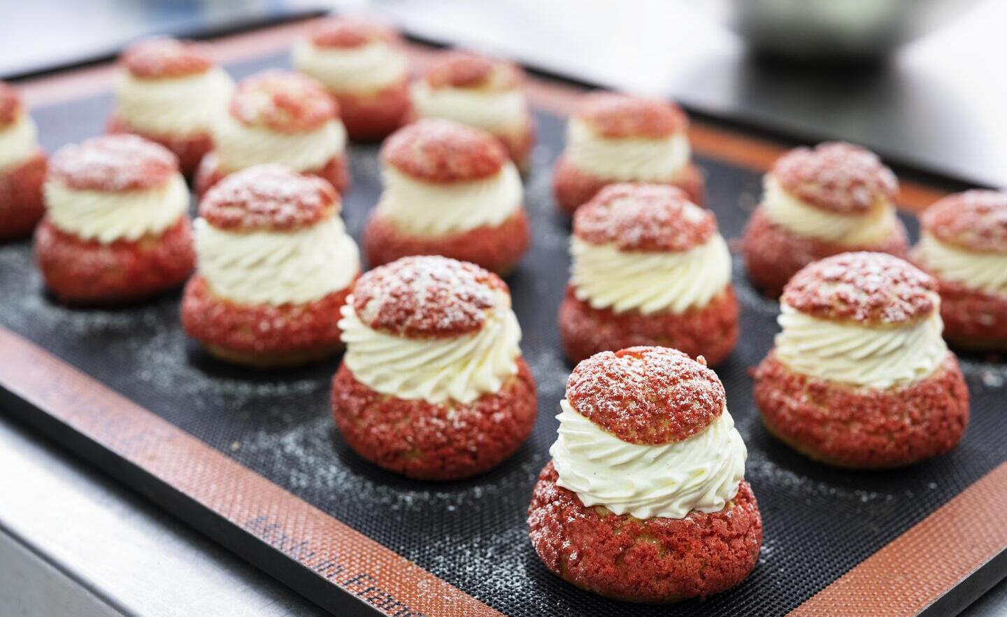 Classic cream puff